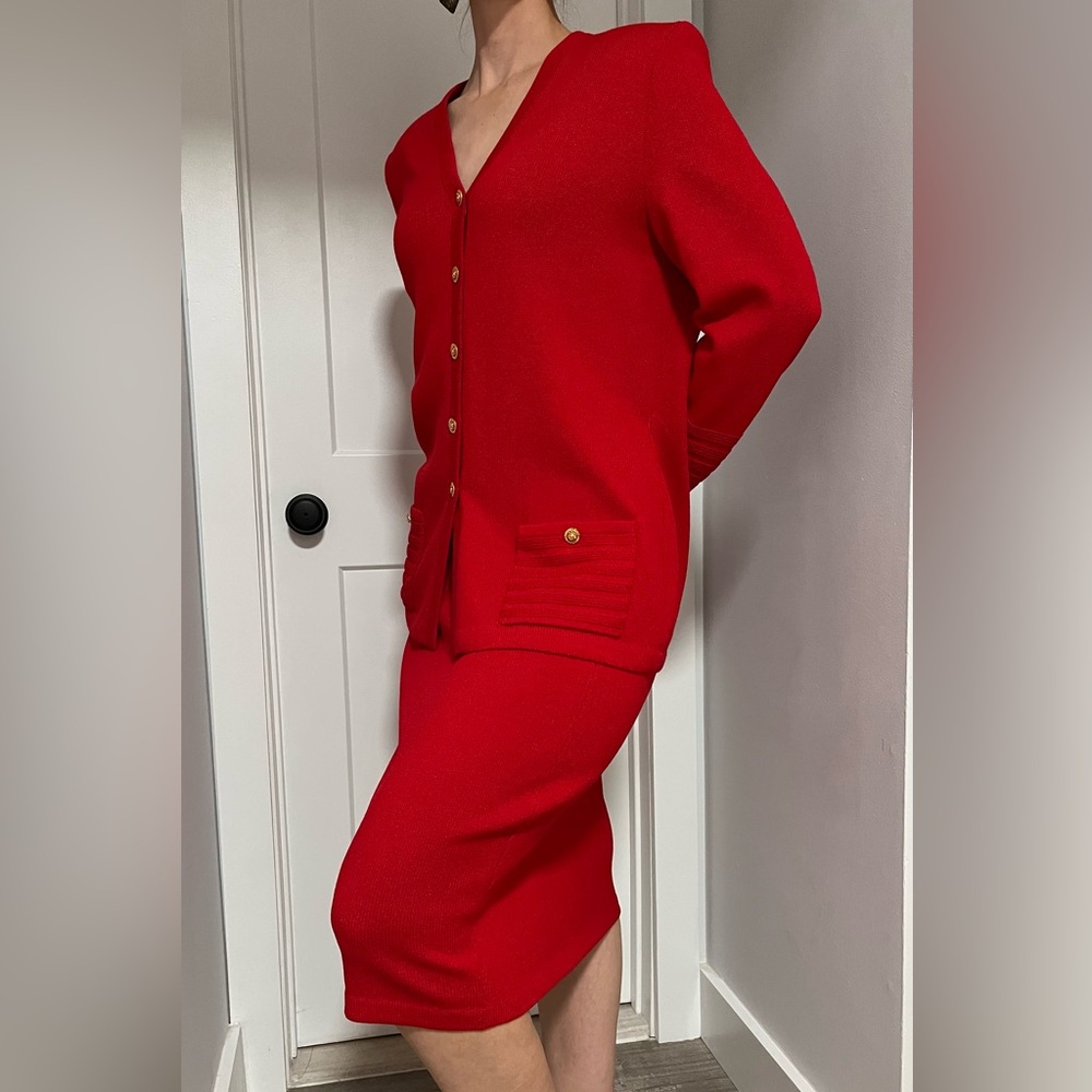 St. John Vibrant Red Women's Skirt